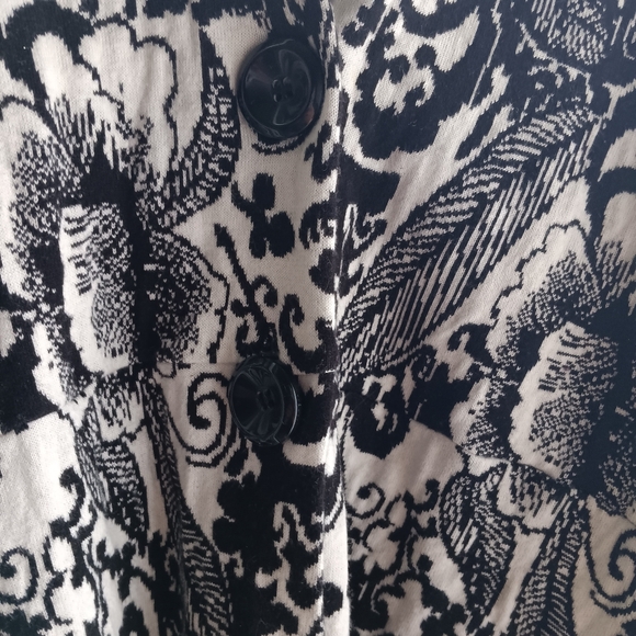 PAISLEY PATTERNED 2 BUTTON CARDIGAN  LARGE - Picture 4 of 6